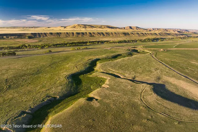 $52,800,000 | 20 A Road 5Ru, Meeteetse, WY 82433