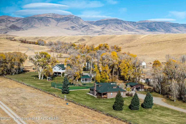 $52,800,000 | 20 A Road 5Ru, Meeteetse, WY 82433