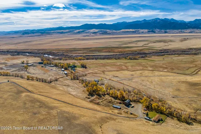$52,800,000 | 20 A Road 5Ru, Meeteetse, WY 82433