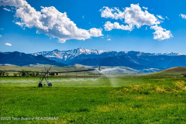 $52,800,000 | 20 A Road 5Ru, Meeteetse, WY 82433