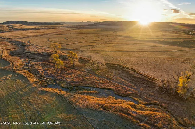 $52,800,000 | 20 A Road 5Ru, Meeteetse, WY 82433