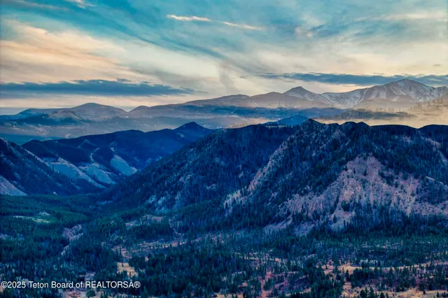 $52,800,000 | 20 A Road 5Ru, Meeteetse, WY 82433