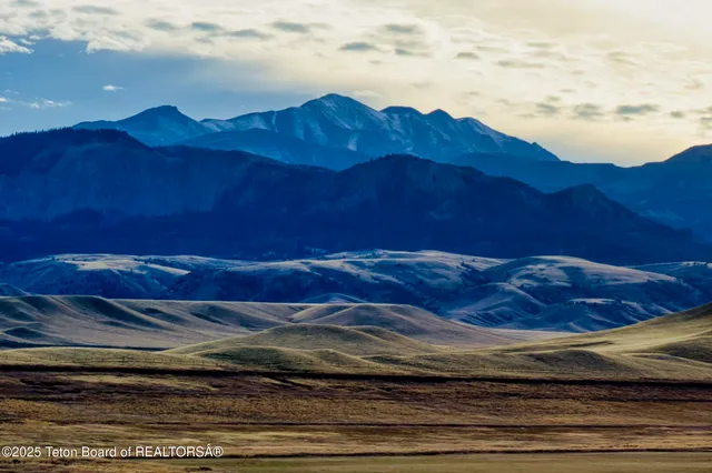 $52,800,000 | 20 A Road 5Ru, Meeteetse, WY 82433