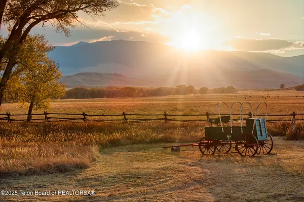 $52,800,000 | 20 A Road 5Ru, Meeteetse, WY 82433