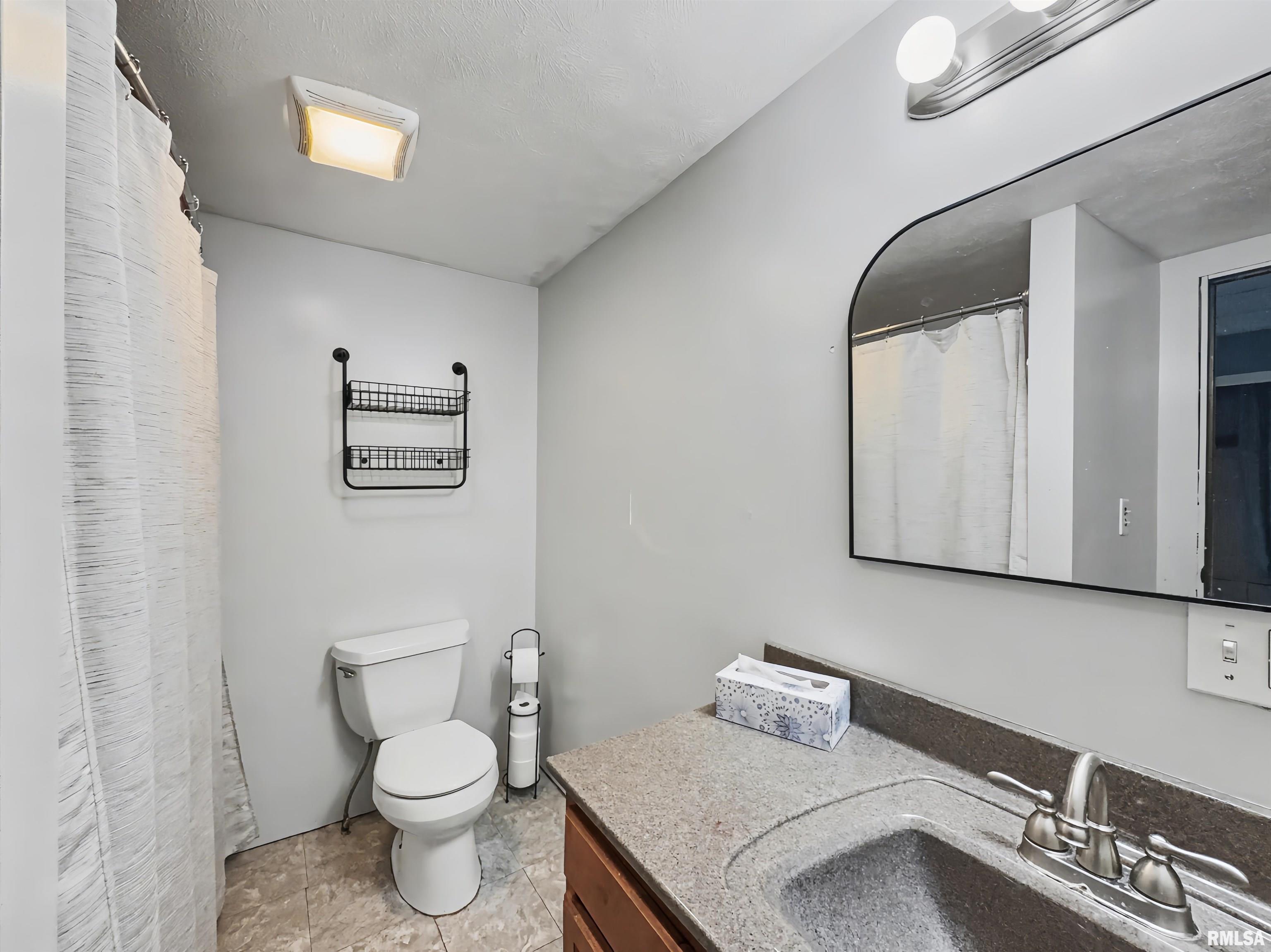 1005 West Stotlar Street Herrin, IL 62948 - Photo 19 of 28