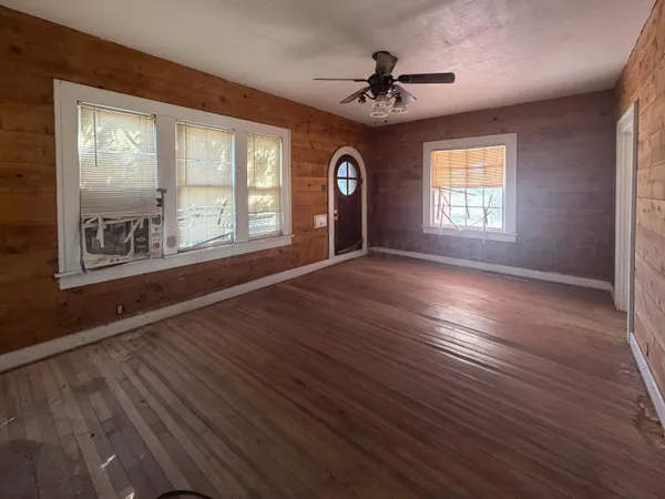 $35,000 | 317 North 13th Street, Memphis, TX 79245
