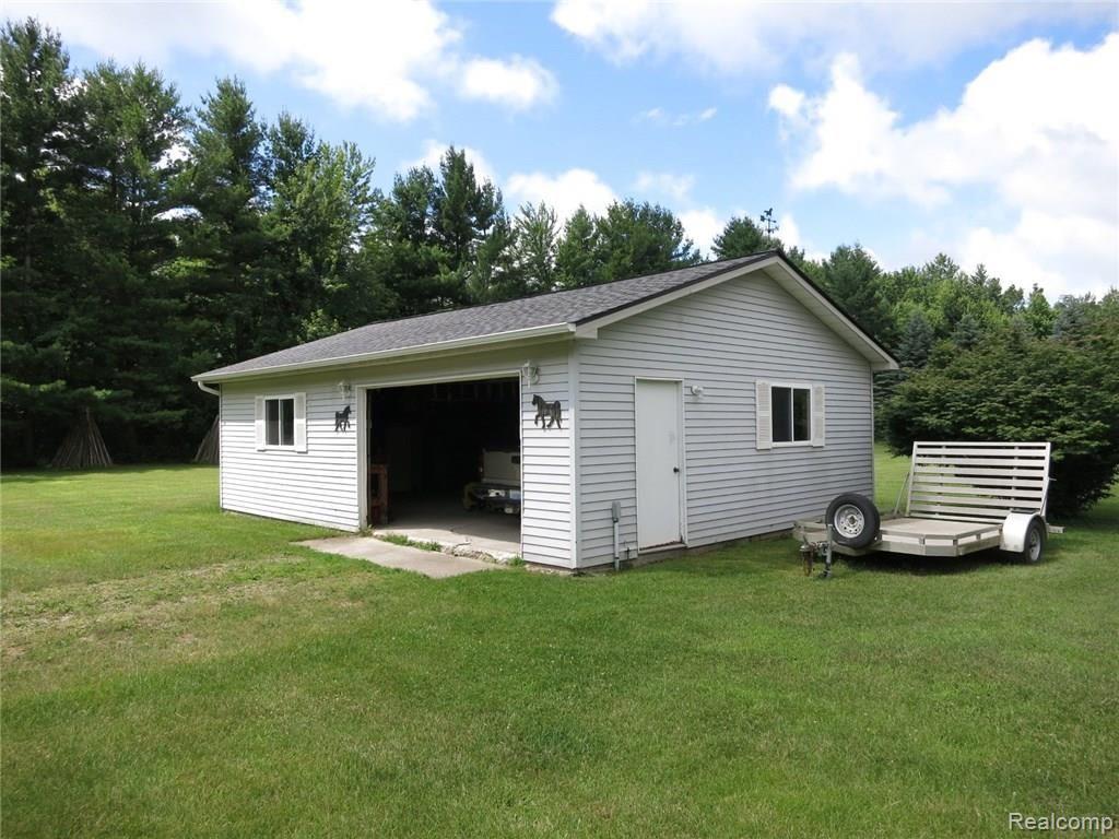 4475 Curtis Road Leonard, MI 48367 - Photo 18 of 55 32526016_Unknown.JPG