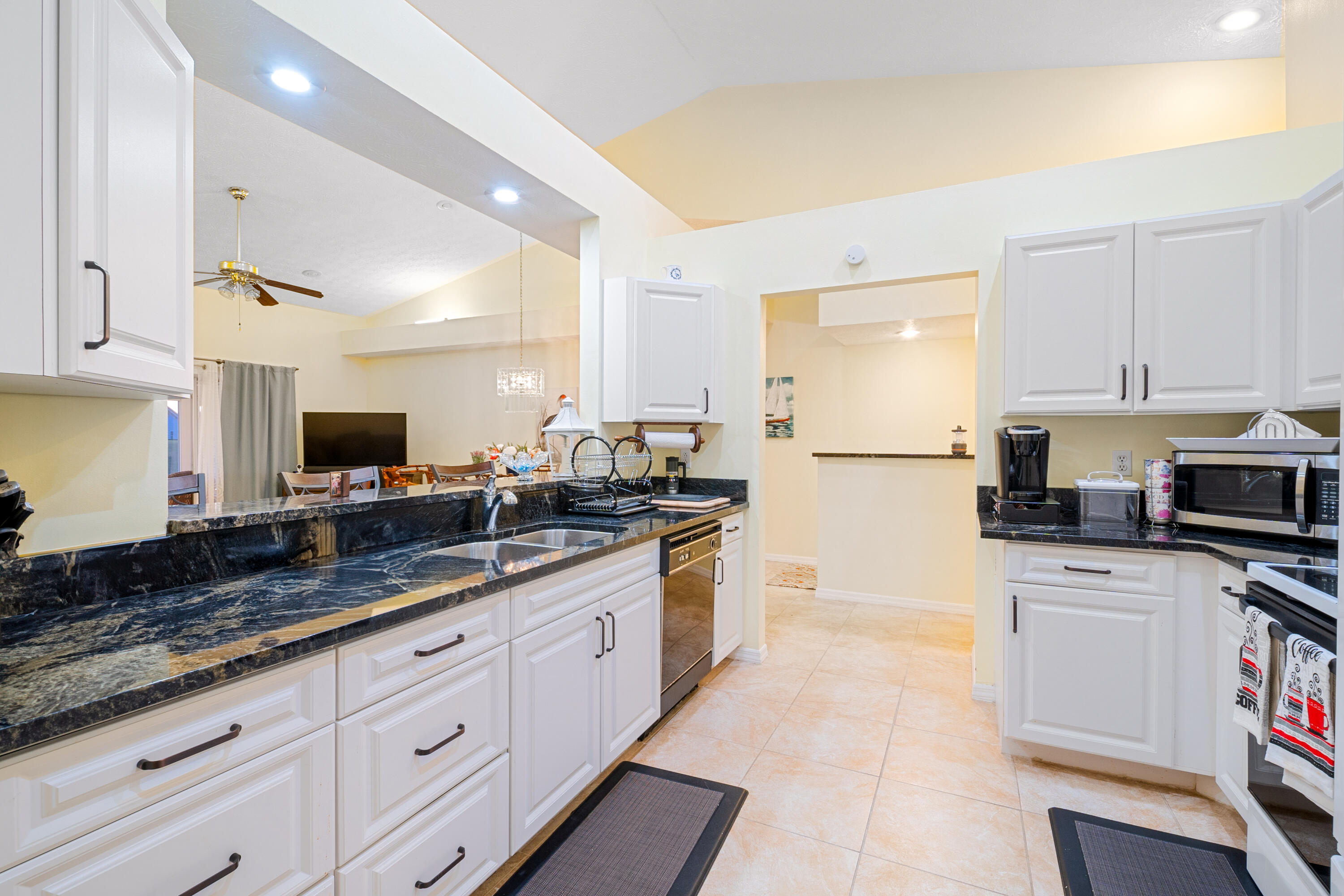 4041 Gator Trace Road Fort Pierce, FL 34982 - Photo 12 of 44 DSC02908