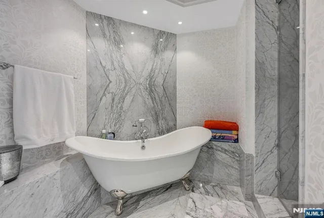 $2,888,000 | 1512 Palisade Avenue, Unit 20ARPH, Fort Lee, NJ 07024