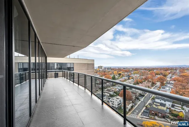 $2,888,000 | 1512 Palisade Avenue, Unit 20ARPH, Fort Lee, NJ 07024