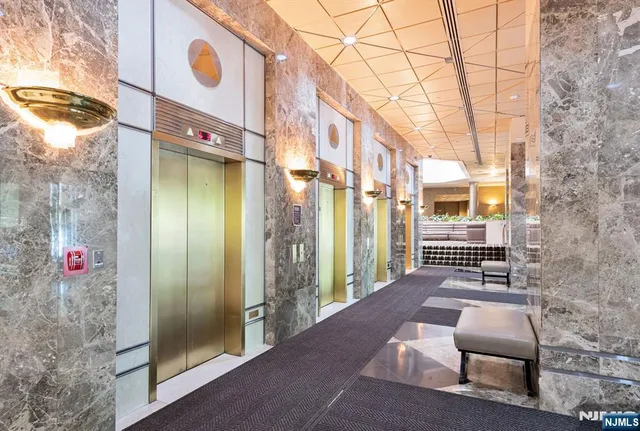 $2,888,000 | 1512 Palisade Avenue, Unit 20ARPH, Fort Lee, NJ 07024