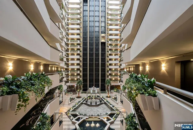 $2,888,000 | 1512 Palisade Avenue, Unit 20ARPH, Fort Lee, NJ 07024