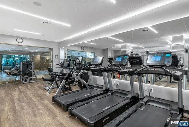 $2,888,000 | 1512 Palisade Avenue, Unit 20ARPH, Fort Lee, NJ 07024