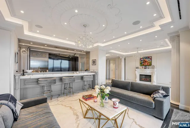 $2,888,000 | 1512 Palisade Avenue, Unit 20ARPH, Fort Lee, NJ 07024