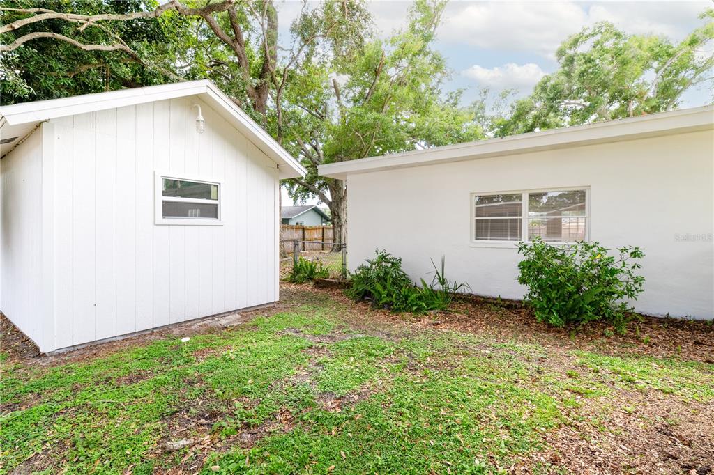 970 Gulf View Boulevard Dunedin, FL 34698 - Photo 9 of 34