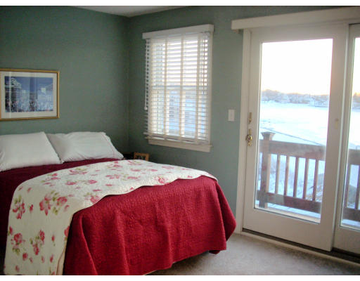 131 Newport Road Hull, MA 02045 - Photo 14 of 24 Gallery Image 14