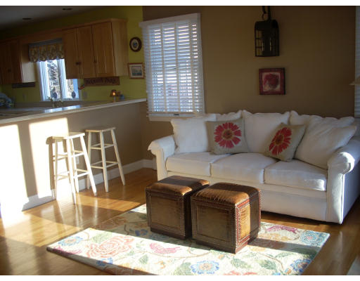 131 Newport Road Hull, MA 02045 - Photo 6 of 24 Gallery Image 6