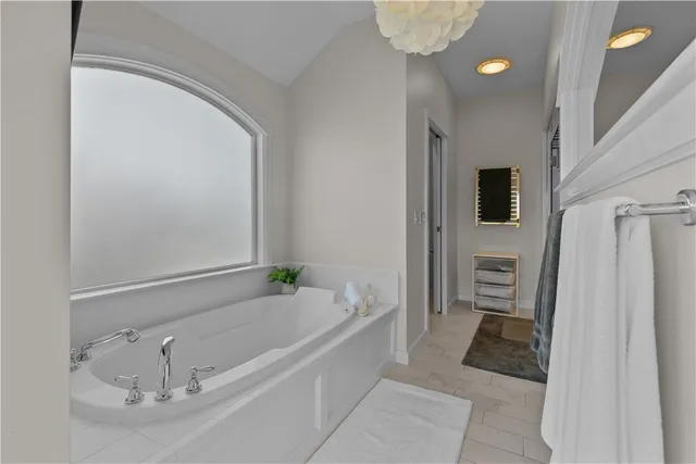 $3,000,000 | 1350 Anthony Road, Portsmouth, RI 02871