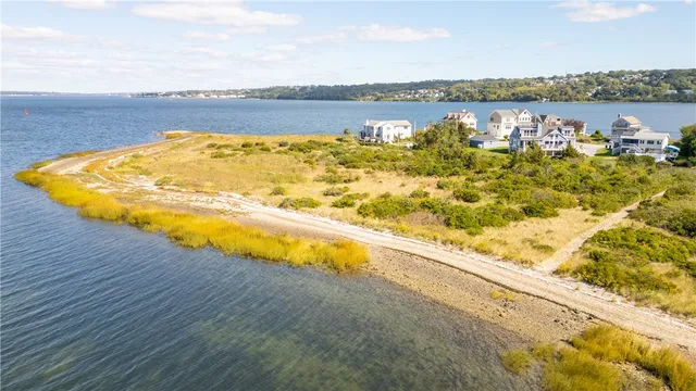 $3,000,000 | 1350 Anthony Road, Portsmouth, RI 02871