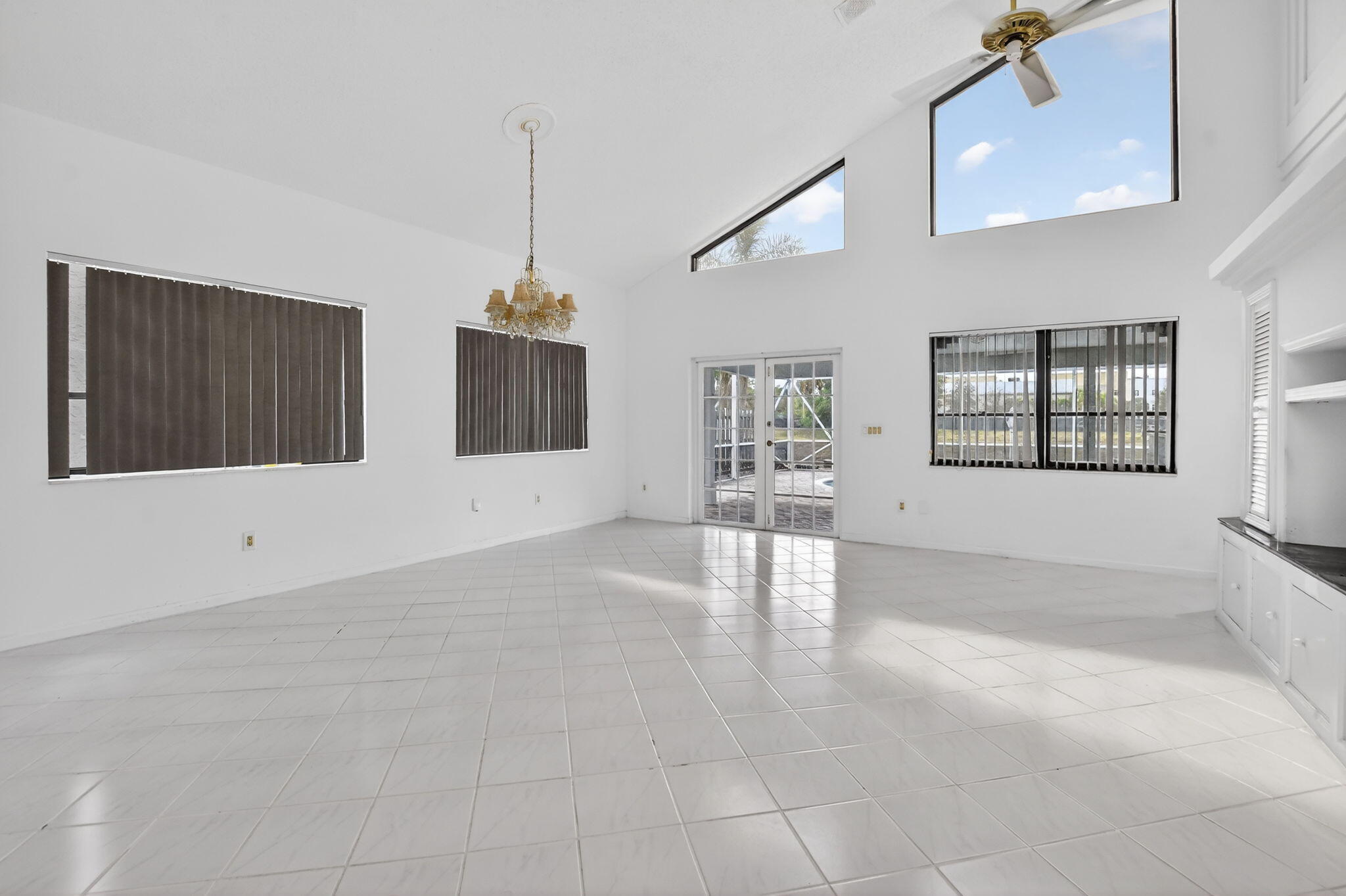 8706 Kimble Way Boca Raton, FL 33433 - Photo 11 of 59 10-web-or-mls-DSC_0159