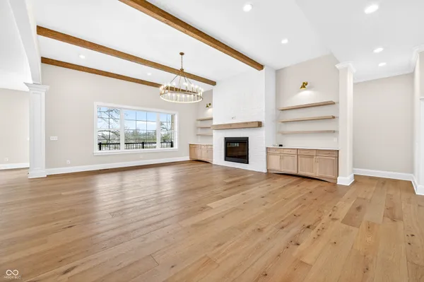 $899,000 | 1713 Deer Creek Way, Columbus, IN 47201