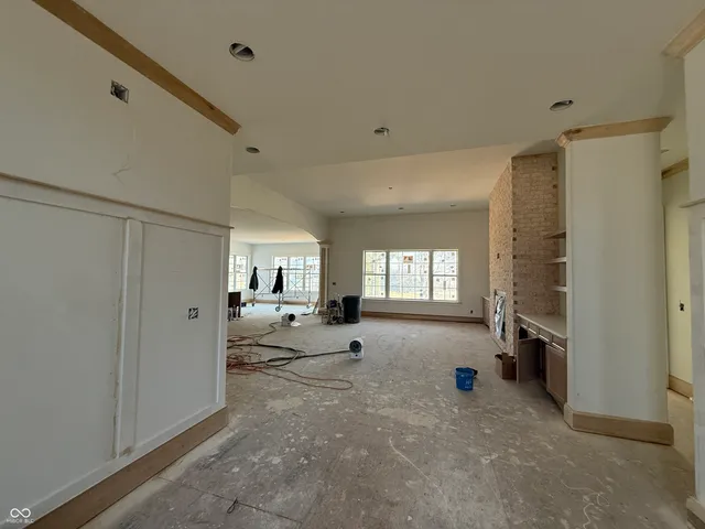 $899,000 | 1713 Deer Creek Way, Columbus, IN 47201