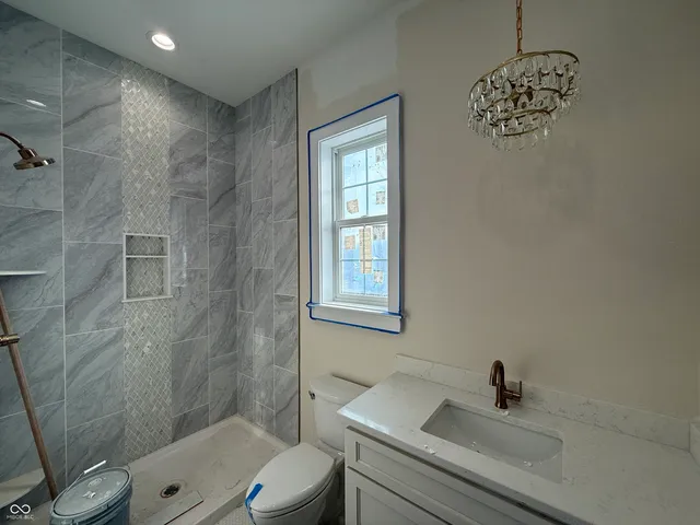 $899,000 | 1713 Deer Creek Way, Columbus, IN 47201