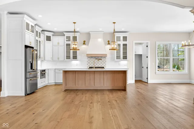 $899,000 | 1713 Deer Creek Way, Columbus, IN 47201