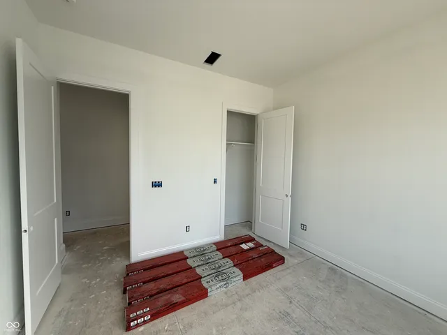 $899,000 | 1713 Deer Creek Way, Columbus, IN 47201