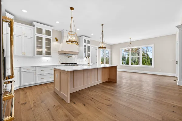 $899,000 | 1713 Deer Creek Way, Columbus, IN 47201