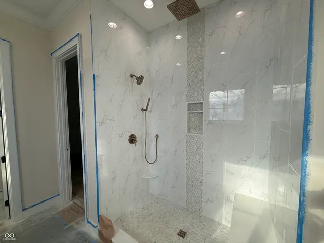 $899,000 | 1713 Deer Creek Way, Columbus, IN 47201