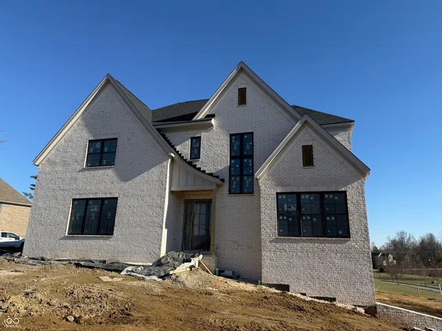 $899,000 | 1713 Deer Creek Way, Columbus, IN 47201