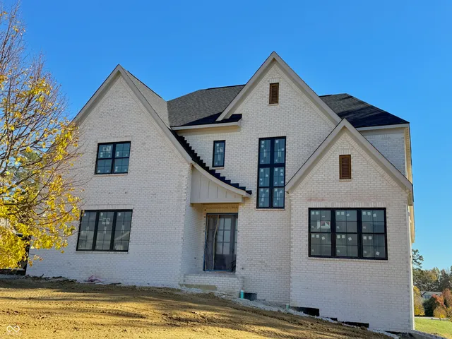 $899,000 | 1713 Deer Creek Way, Columbus, IN 47201