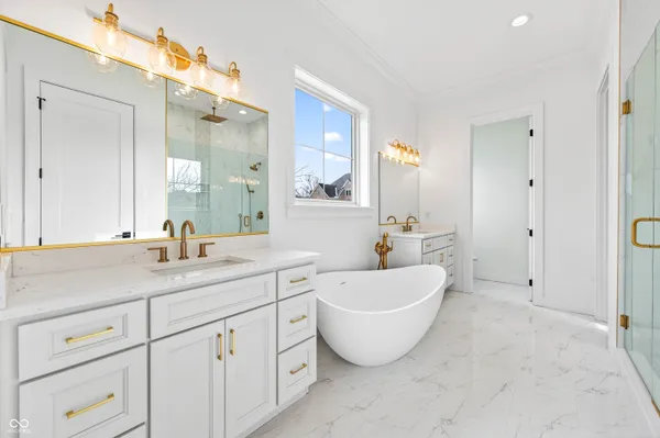 $899,000 | 1713 Deer Creek Way, Columbus, IN 47201