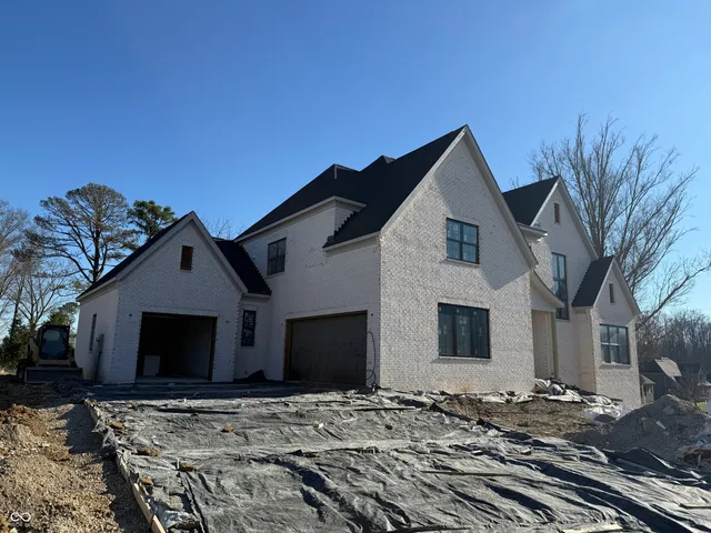 $899,000 | 1713 Deer Creek Way, Columbus, IN 47201