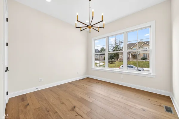 $899,000 | 1713 Deer Creek Way, Columbus, IN 47201