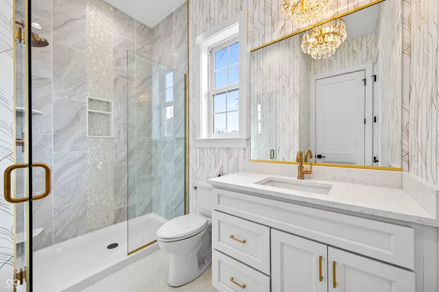 $899,000 | 1713 Deer Creek Way, Columbus, IN 47201