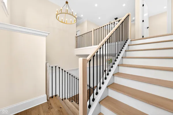 $899,000 | 1713 Deer Creek Way, Columbus, IN 47201