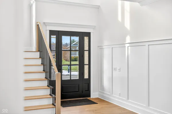 $899,000 | 1713 Deer Creek Way, Columbus, IN 47201