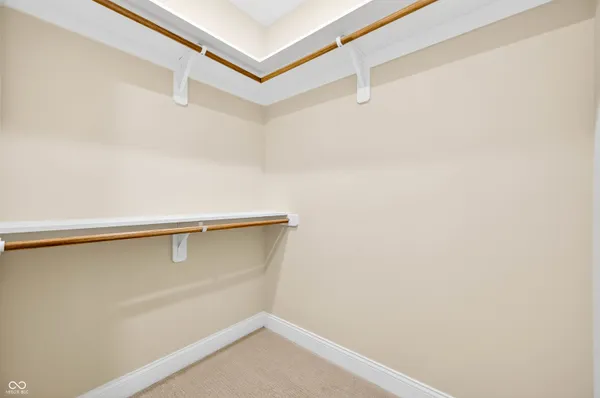 $899,000 | 1713 Deer Creek Way, Columbus, IN 47201