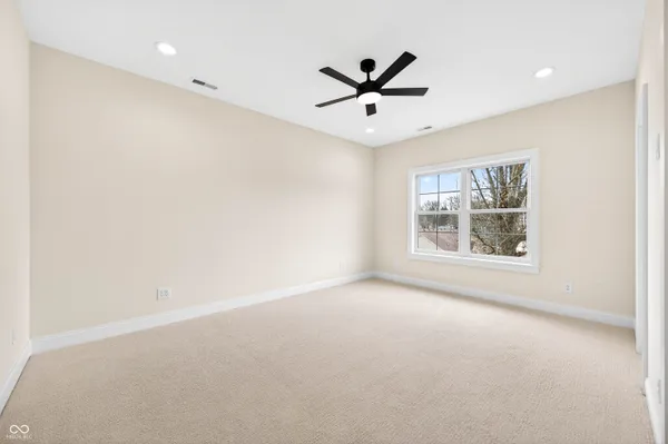 $899,000 | 1713 Deer Creek Way, Columbus, IN 47201