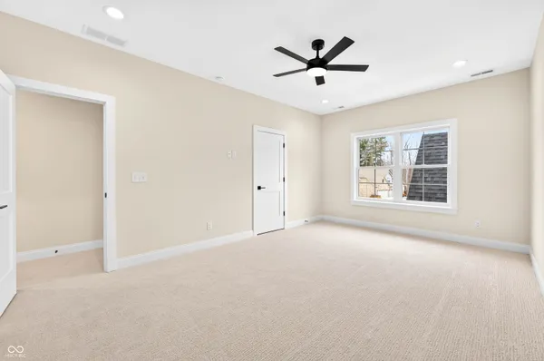 $899,000 | 1713 Deer Creek Way, Columbus, IN 47201