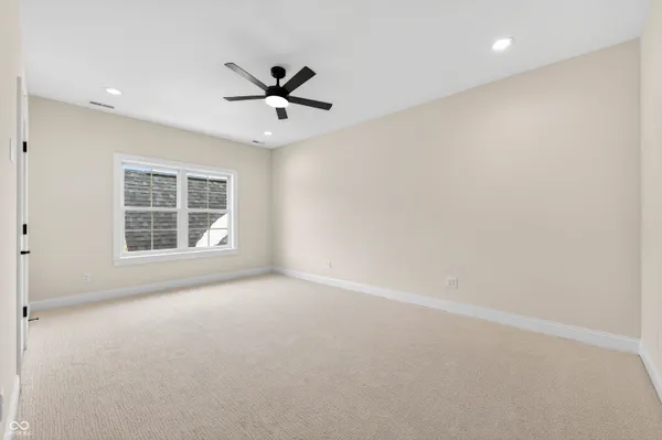 $899,000 | 1713 Deer Creek Way, Columbus, IN 47201