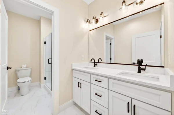 $899,000 | 1713 Deer Creek Way, Columbus, IN 47201