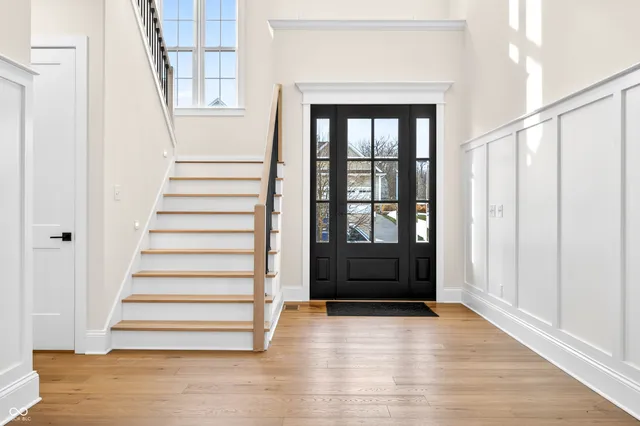 $899,000 | 1713 Deer Creek Way, Columbus, IN 47201