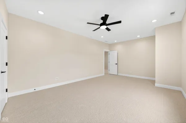 $899,000 | 1713 Deer Creek Way, Columbus, IN 47201