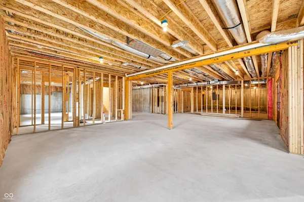 $899,000 | 1713 Deer Creek Way, Columbus, IN 47201