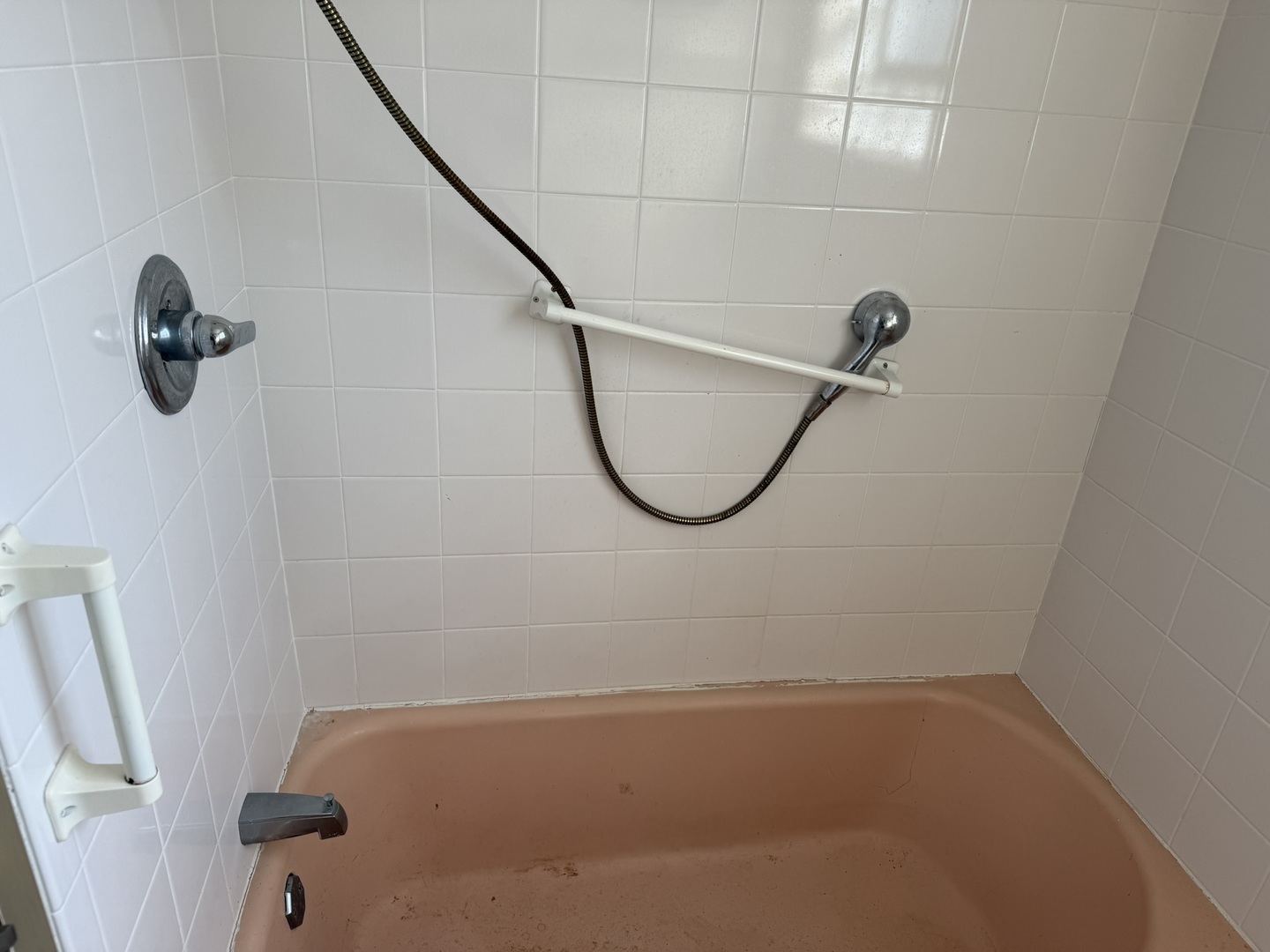 8114 South Anthony Avenue Chicago, IL 60617 - Photo 7 of 25 a bathroom with a shower