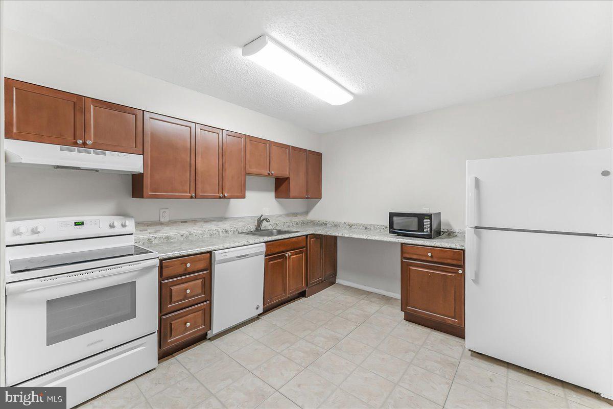 400 Glendale Road, Unit G13 Havertown, PA 19083 - Photo 12 of 26 Gallery Image 12