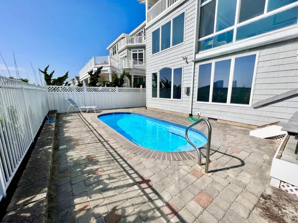 $10,000 | 24 Ocean Drive West, Brigantine, NJ 08203